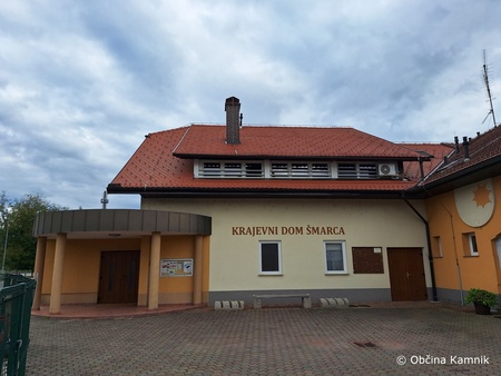 Krajevni dom Šmarca (1)